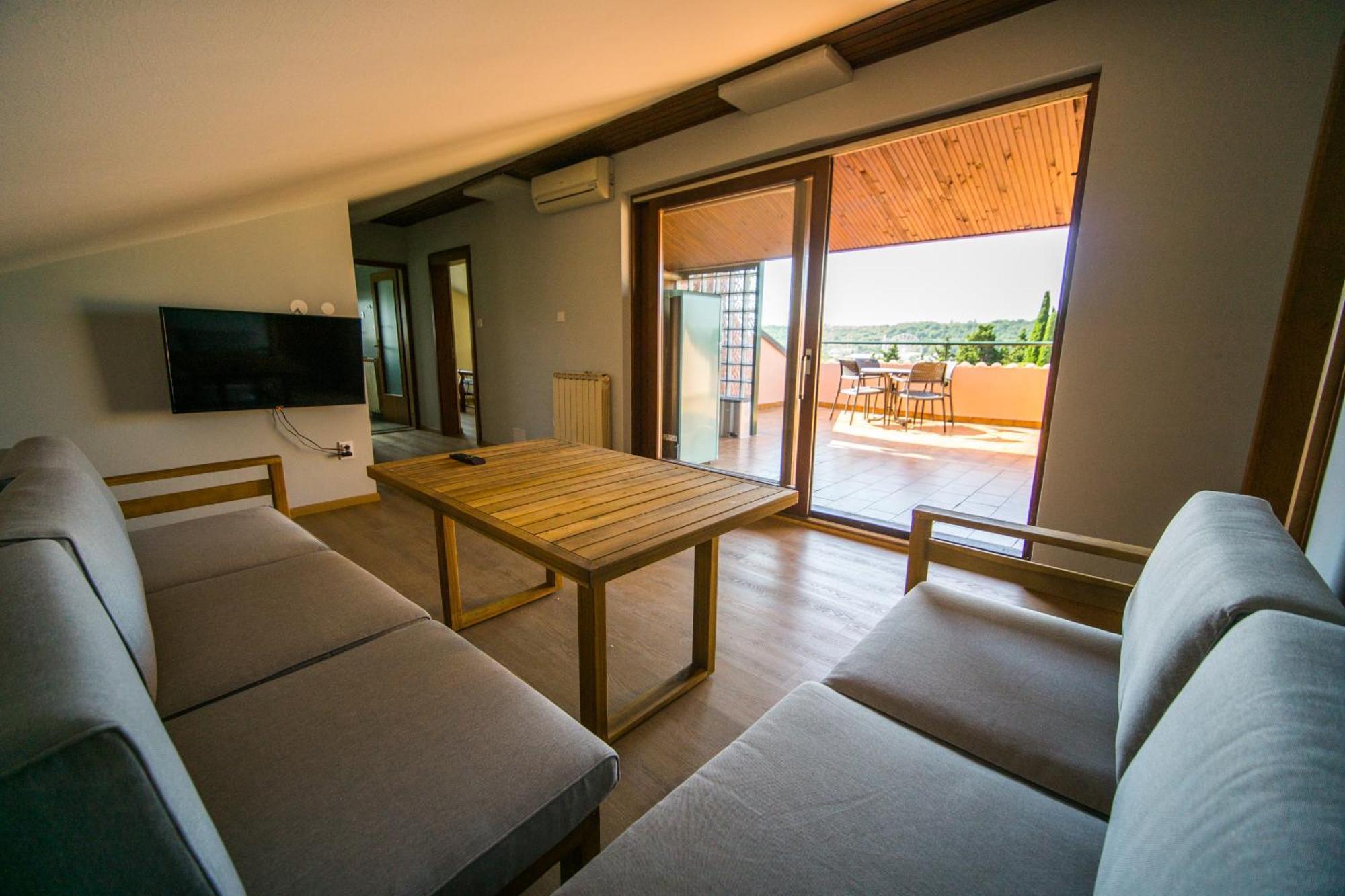 Apartments Stella Порторож Екстериор снимка